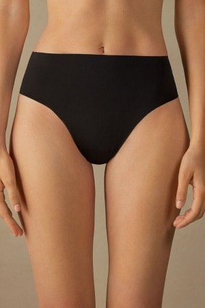 Intimissimi High Talje Thong in Seamless Ultralight Microfiber Sort | DKZPD77550