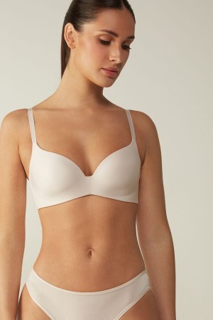 Intimissimi Adele Triangle Bra in Ultralight Microfiber Natural | LDKTR67681