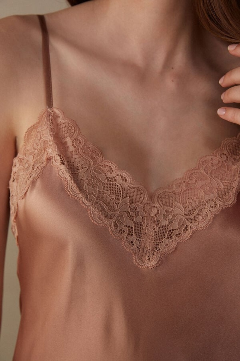 Intimissimi Silk Slip with Blonder Insert Detail Natural | DKEAH12935