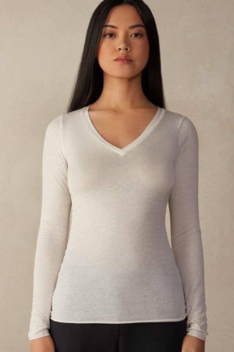 Intimissimi V-neck top in Modal Ultralight with Cashmere Hvide | LDKSX92451